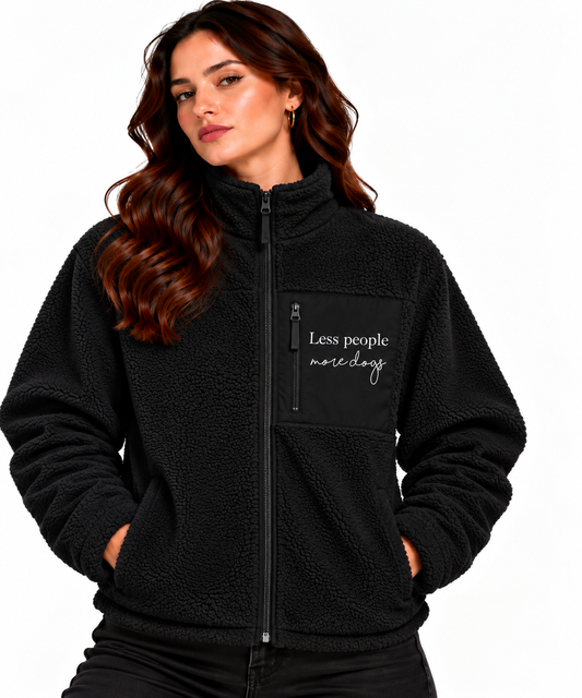 Teddy Sherpajacke "Less people, more dogs"